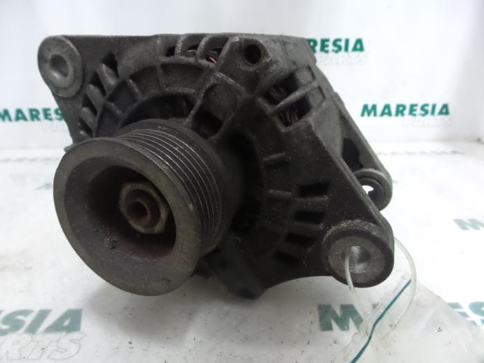 Begagnade Dynamo Alfa Romeo 156 (932) 1.6 Twin Spark 16V Pris € 40,00 Marginaltabell erbjuds av Maresia Parts