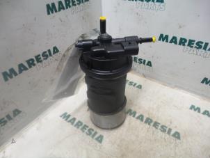 Usagé Boîtier de filtre carburant Renault Espace (JK) 2.2 dCi 16V Prix € 35,00 Règlement à la marge proposé par Maresia Parts