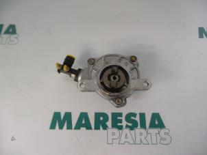 Used Vacuum pump (diesel) Renault Kangoo Express (FC) 1.9 D 55 Price € 36,30 Inclusive VAT offered by Maresia Parts