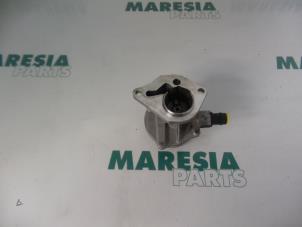 Used Vacuum pump (diesel) Renault Kangoo Express (FC) 1.5 dCi 80 Price € 48,40 Inclusive VAT offered by Maresia Parts