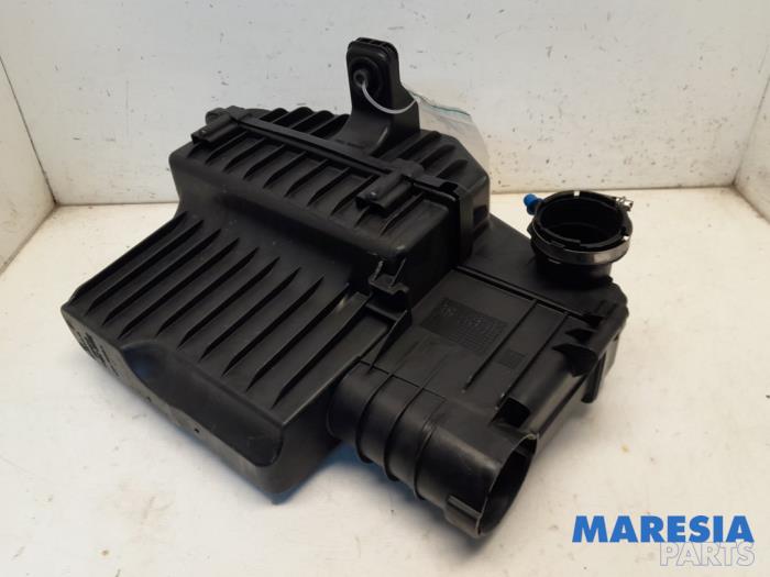 Begagnade Luftfilterhus Peugeot 208 I (CA/CC/CK/CL) 1.2 Vti 12V PureTech 82 Pris € 19,95 Marginaltabell erbjuds av Maresia Parts