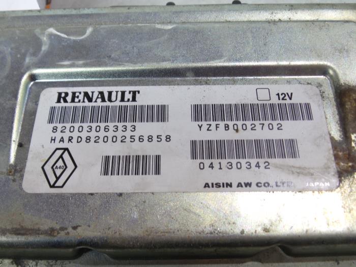 Ordenador de caja automática de un Renault Espace (JK) 2.2 dCi 16V 2004