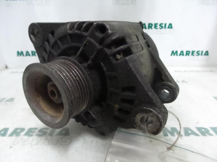 Gebrauchte Dynamo Alfa Romeo 145 (930A) 2.0 Twin Spark 16V QV Preis € 40,00 Margenregelung angeboten von Maresia Parts