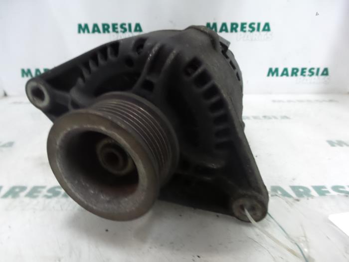 Begagnade Dynamo Alfa Romeo 146 (930B) 1.4 Twin Spark 16V Pris € 40,00 Marginaltabell erbjuds av Maresia Parts