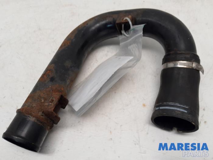 Gebrauchte Intercooler Schlauch Lancia Delta (844) 1.4 T-Jet 16V 150 Preis € 30,00 Margenregelung angeboten von Maresia Parts