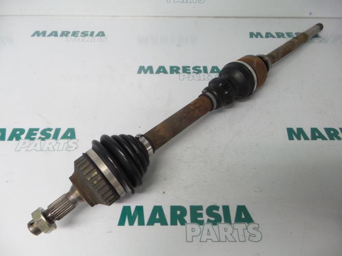 Front drive shaft, right from a Citroën Xsara (N1) 1.9D 2001