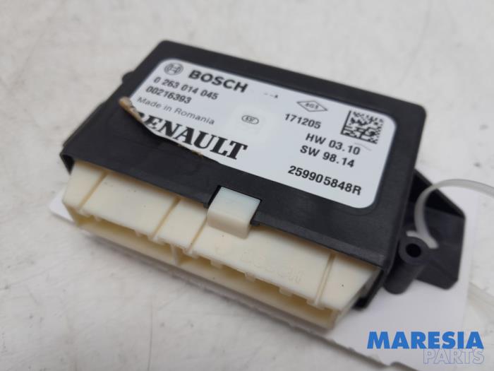 Begagnade PDC-modul Renault Clio IV (5R) 0.9 Energy TCE 90 12V Pris € 29,99 Marginaltabell erbjuds av Maresia Parts
