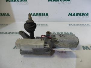 Used Rear wiper motor Alfa Romeo 146 (930B) 1.8 Twin Spark 16V Price € 25,00 Margin scheme offered by Maresia Parts