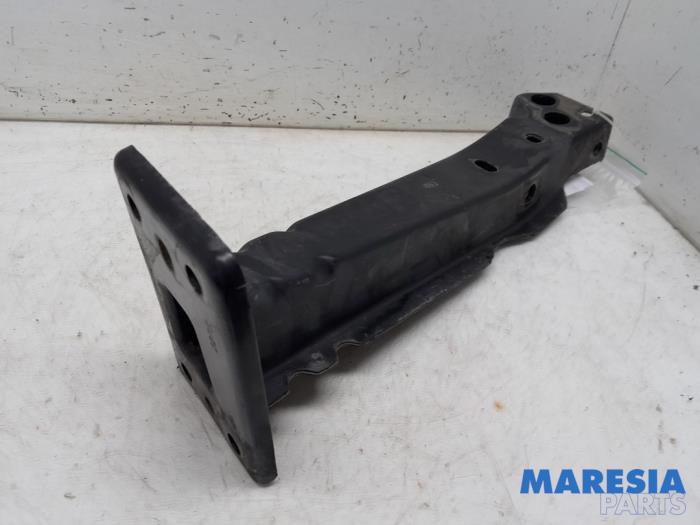 Begagnade Framdelsstöd Fiat 500 (312) 0.9 TwinAir 60 Pris € 25,00 Marginaltabell erbjuds av Maresia Parts
