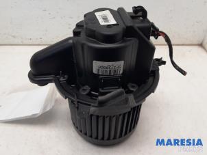 Used Heating and ventilation fan motor Renault Clio IV (5R) 0.9 Energy TCE 90 12V Price € 28,99 Margin scheme offered by Maresia Parts