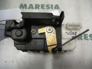 Used Rear door lock mechanism 4-door, left Peugeot 607 (9D/U) 2.2 HDi 16V FAP Price € 25,00 Margin scheme offered by Maresia Parts