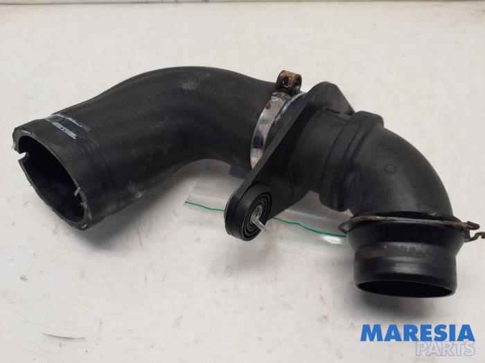 Gebrauchte Intercooler Schlauch Alfa Romeo Giulietta (940) 1.4 TB 16V MultiAir Preis € 29,99 Margenregelung angeboten von Maresia Parts