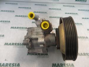 Used Power steering pump Alfa Romeo 147 (937) 1.6 Twin Spark 16V Price € 75,00 Margin scheme offered by Maresia Parts