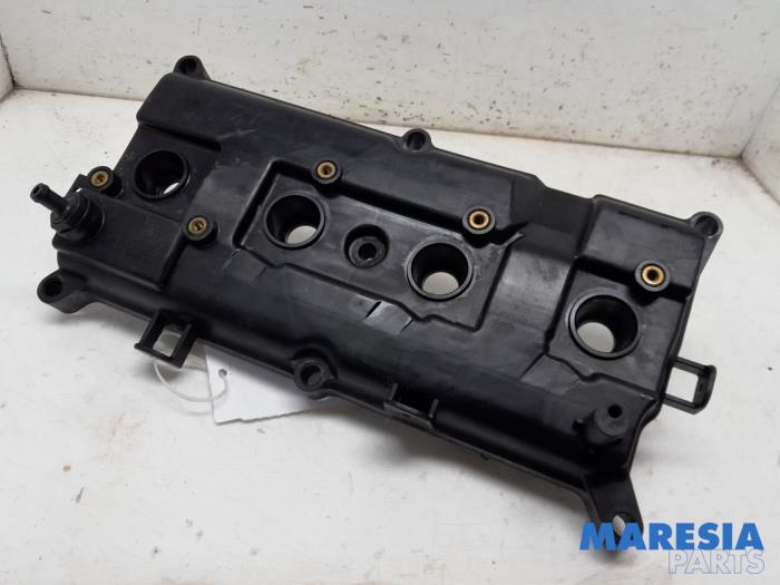 Usagé Couvercle soupapes Renault Scénic III (JZ) 2.0 16V CVT Prix € 75,00 Règlement à la marge proposé par Maresia Parts