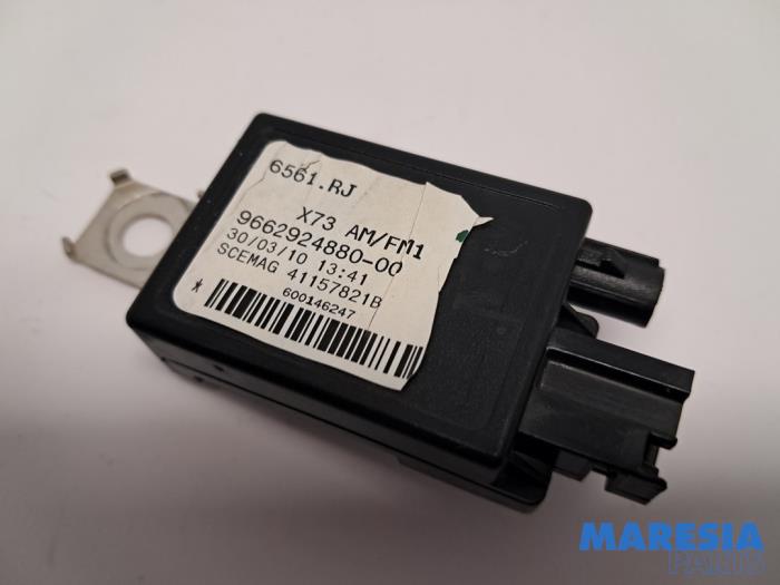 Używane Antena Citroen C5 III Berline (RD) 1.6 16V THP 155 Cena € 20,00 Procedura marży oferowane przez Maresia Parts