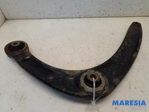Begagnade Främre undre gaffelben, höger Peugeot Partner Tepee (7A/B/C/D/E/F/G/J/P/S) 1.6 VTI 120 16V Pris € 25,00 Marginaltabell erbjuds av Maresia Parts