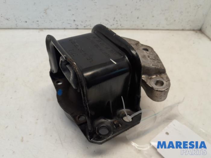 Used Engine mount Peugeot Partner Tepee (7A/B/C/D/E/F/G/J/P/S) 1.6 VTI 120 16V Price € 35,00 Margin scheme offered by Maresia Parts