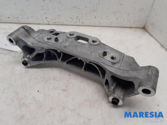 Used Engine mount DS Automobiles DS 3/Crossback (UC/UJ/UR) 1.2 12V PureTech 130 Price € 24,14 Inclusive VAT offered by Maresia Parts