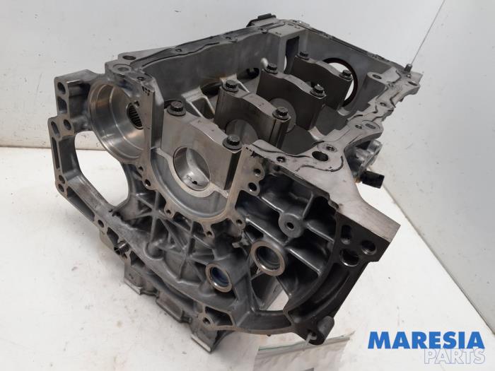 Used Engine crankcase DS Automobiles DS 3/Crossback (UC/UJ/UR) 1.2 12V PureTech 130 Price € 362,94 Inclusive VAT offered by Maresia Parts