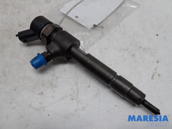 Usagé Injecteurs Alfa Romeo 147 (937) 1.9 JTD 115 Prix € 75,00 Règlement à la marge proposé par Maresia Parts