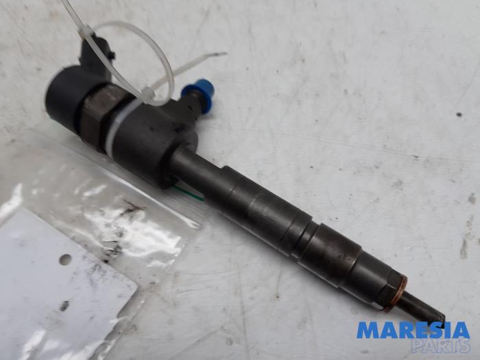 Usagé Injecteurs Alfa Romeo 147 (937) 1.9 JTD 115 Prix € 75,00 Règlement à la marge proposé par Maresia Parts