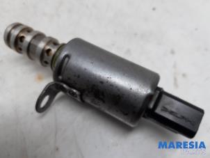 Usados Sensor de árbol de levas Peugeot 3008 I (0U/HU) 1.6 VTI 16V Precio € 29,99 Norma de margen ofrecido por Maresia Parts