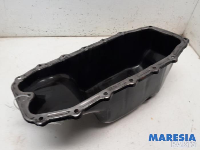 Usagé Couvercle carter Fiat Doblo Cargo (263) 1.3 D Multijet Prix € 30,25 Prix TTC proposé par Maresia Parts