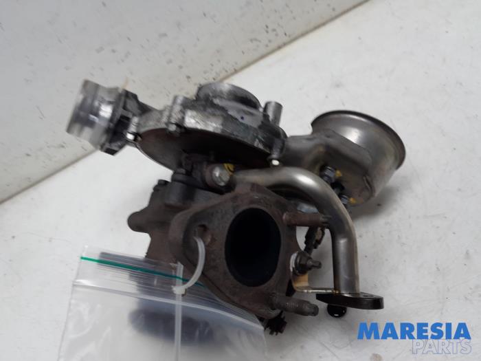 Używane Turbo Renault Clio IV Estate/Grandtour (7R) 1.5 Energy dCi 90 FAP Cena € 125,00 Procedura marży oferowane przez Maresia Parts