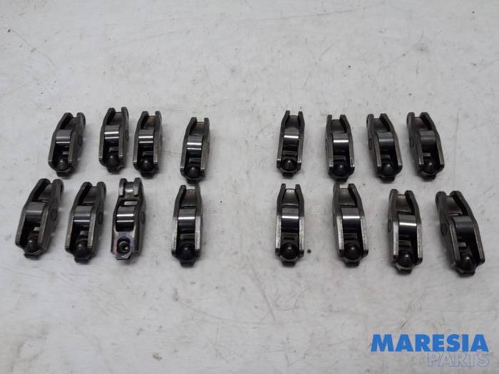 Gebrauchte Kipphebel Renault Trafic (1FL/2FL/3FL/4FL) 1.6 dCi 90 Preis € 48,40 Mit Mehrwertsteuer angeboten von Maresia Parts