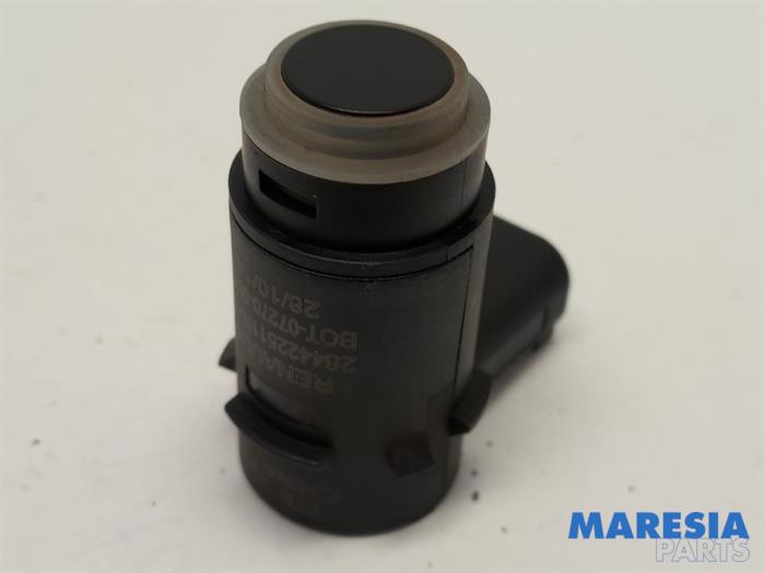 Usados Sensor PDC Renault Twingo III (AH) 1.0 SCe 70 12V Precio € 20,00 Norma de margen ofrecido por Maresia Parts