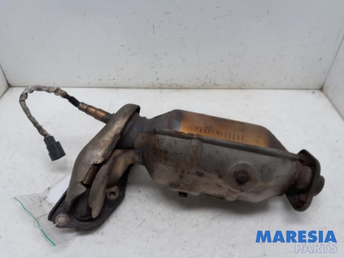 Używane Katalizator Peugeot 107 1.0 12V Cena € 140,00 Procedura marży oferowane przez Maresia Parts