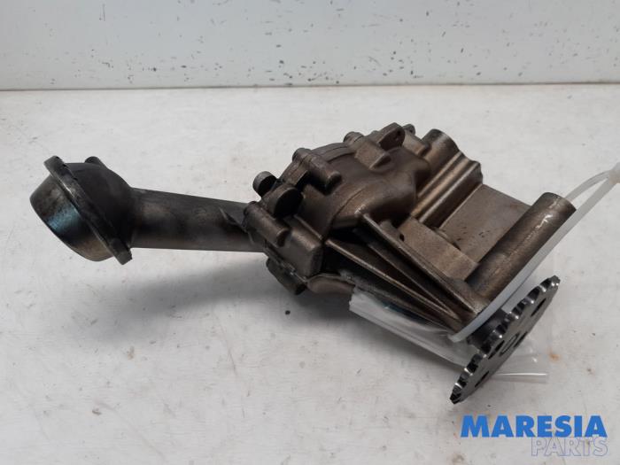 Gebrauchte Ölpumpe Renault Kangoo Express (FW) 1.5 dCi 90 FAP Preis € 48,40 Mit Mehrwertsteuer angeboten von Maresia Parts
