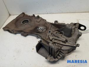Używane Obudowa rozrzadu Renault Clio IV Estate/Grandtour (7R) 0.9 Energy TCE 12V Cena € 59,99 Procedura marży oferowane przez Maresia Parts