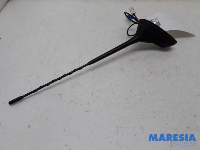 Używane Antena Citroen C4 Grand Picasso (3A) 1.6 16V THP 155 Cena € 19,99 Procedura marży oferowane przez Maresia Parts