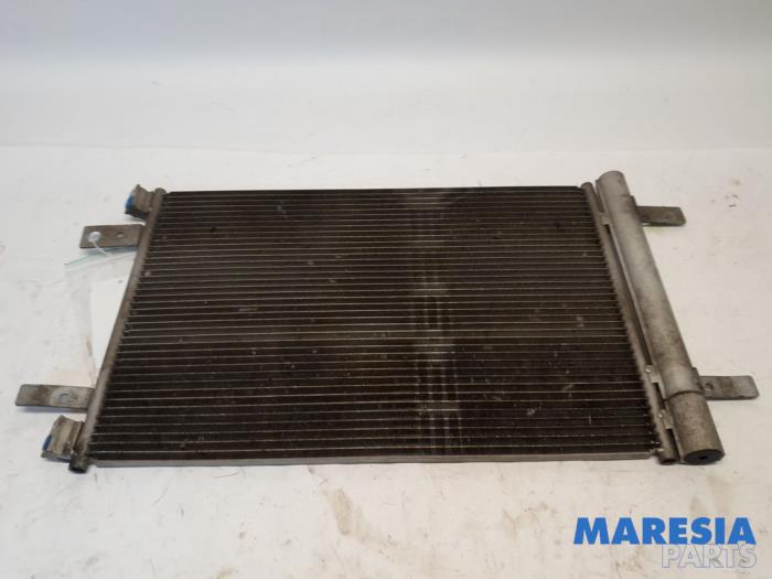 Usagé Condenseur de climatisation Citroen C4 Grand Picasso (3A) 1.6 16V THP 155 Prix € 75,00 Règlement à la marge proposé par Maresia Parts