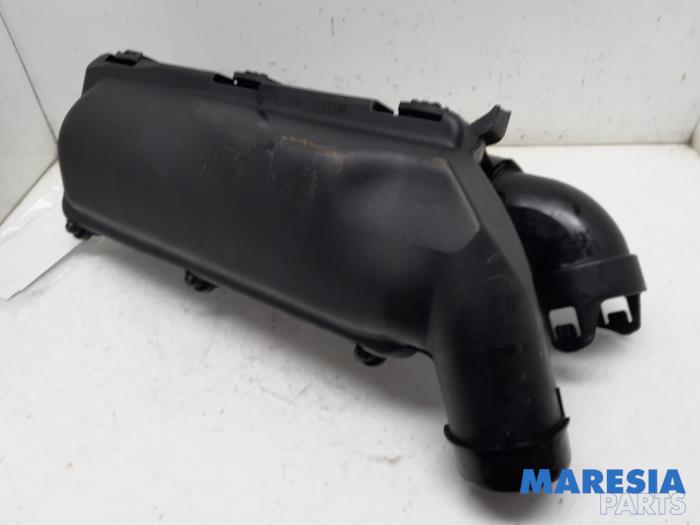 Begagnade Luftfilterhus Citroen C4 Grand Picasso (3A) 1.6 16V THP 155 Pris € 25,00 Marginaltabell erbjuds av Maresia Parts