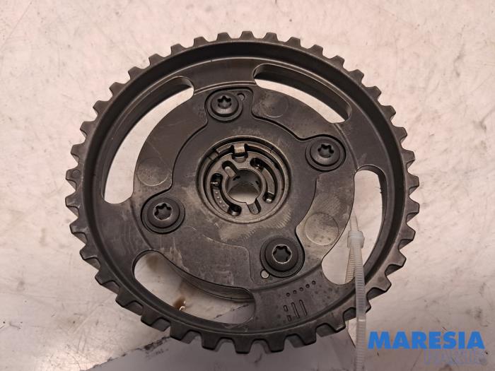 Begagnade Kamaxeldrev Peugeot 208 I (CA/CC/CK/CL) 1.2 Vti 12V PureTech 82 Pris € 35,00 Marginaltabell erbjuds av Maresia Parts