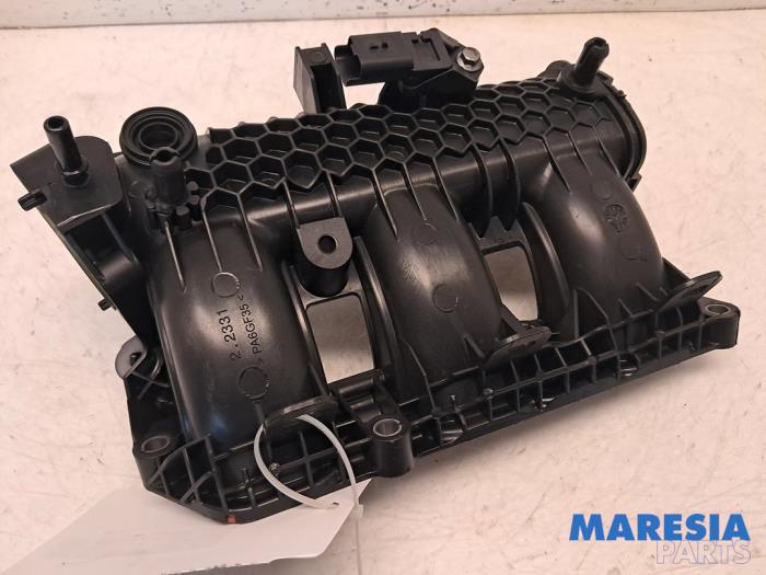Begagnade Insugsrör Citroen C4 Cactus (0B/0P) 1.2 PureTech 110 12V Pris € 34,95 Marginaltabell erbjuds av Maresia Parts