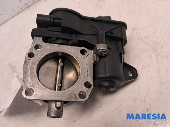 Gebrauchte Drosselklappengehäuse Citroen C4 Cactus (0B/0P) 1.2 PureTech 110 12V Preis € 49,95 Margenregelung angeboten von Maresia Parts