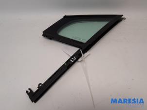 Usados Ventanilla triangular izquierda delante Peugeot 3008 I (0U/HU) 1.6 16V THP 155 Precio € 30,00 Norma de margen ofrecido por Maresia Parts