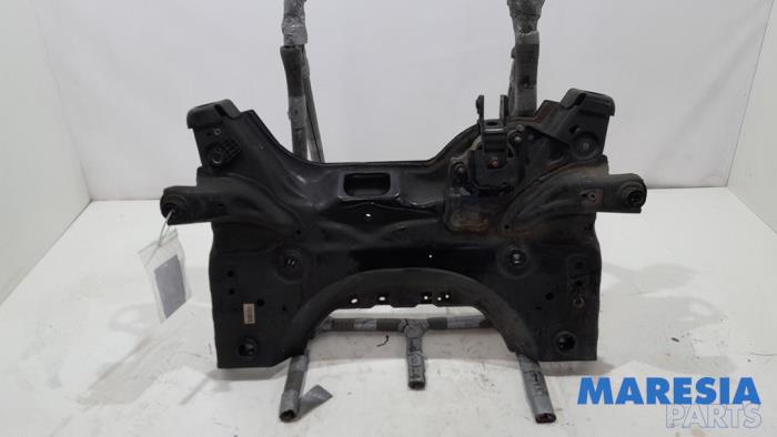 Begagnade Underram Toyota ProAce 2.0 D-4D 122 16V Worker Pris € 211,75 Inklusive moms erbjuds av Maresia Parts