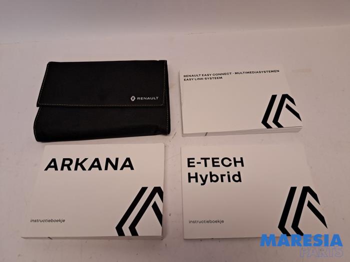 Używane Instrukcja Renault Arkana (RJLL) 1.6 E-Tech 145 16V Cena € 45,00 Procedura marży oferowane przez Maresia Parts