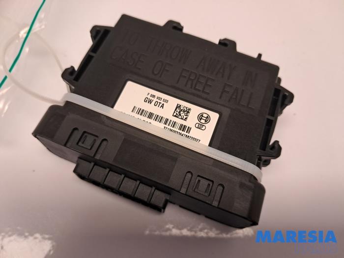 Używane Modul gateway Renault Arkana (RJLL) 1.6 E-Tech 145 16V Cena € 99,99 Procedura marży oferowane przez Maresia Parts