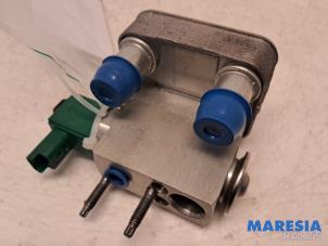 Begagnade Trycksensor, luftkonditionering Renault Arkana (RJLL) 1.6 E-Tech 145 16V Pris € 129,99 Marginaltabell erbjuds av Maresia Parts