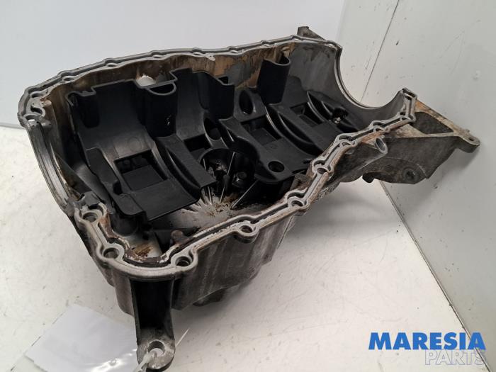 Gebrauchte Ölwanne Renault Scénic II (JM) 1.6 16V Preis € 30,00 Margenregelung angeboten von Maresia Parts