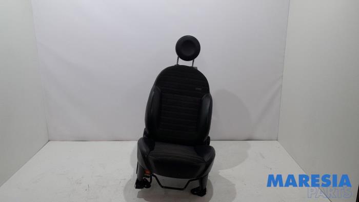 Używane Fotel prawy Fiat 500 (312) 1.2 Cena € 199,00 Procedura marży oferowane przez Maresia Parts