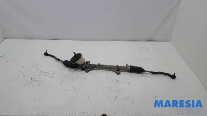 Begagnade Styrbox Renault Scénic III (JZ) 1.4 16V TCe 130 Pris € 85,00 Marginaltabell erbjuds av Maresia Parts