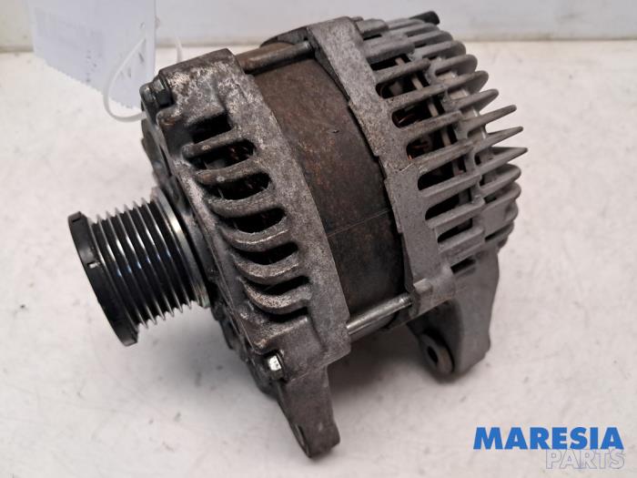 Used Dynamo Renault Scénic III (JZ) 1.4 16V TCe 130 Price € 50,00 Margin scheme offered by Maresia Parts