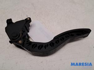 Gaspedalposition Sensor van een Renault Scénic III (JZ) 1.4 16V TCe 130 2010