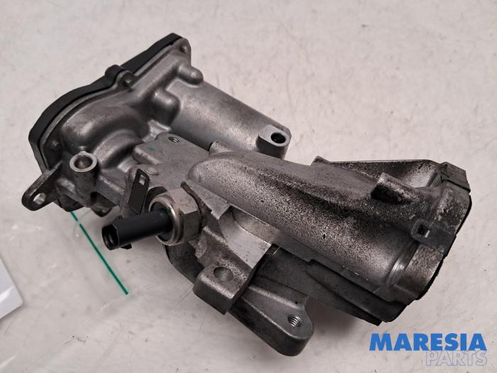 Usagé Boitier papillon Alfa Romeo Stelvio (949) 2.0 T 16V Q4 Prix € 100,00 Règlement à la marge proposé par Maresia Parts
